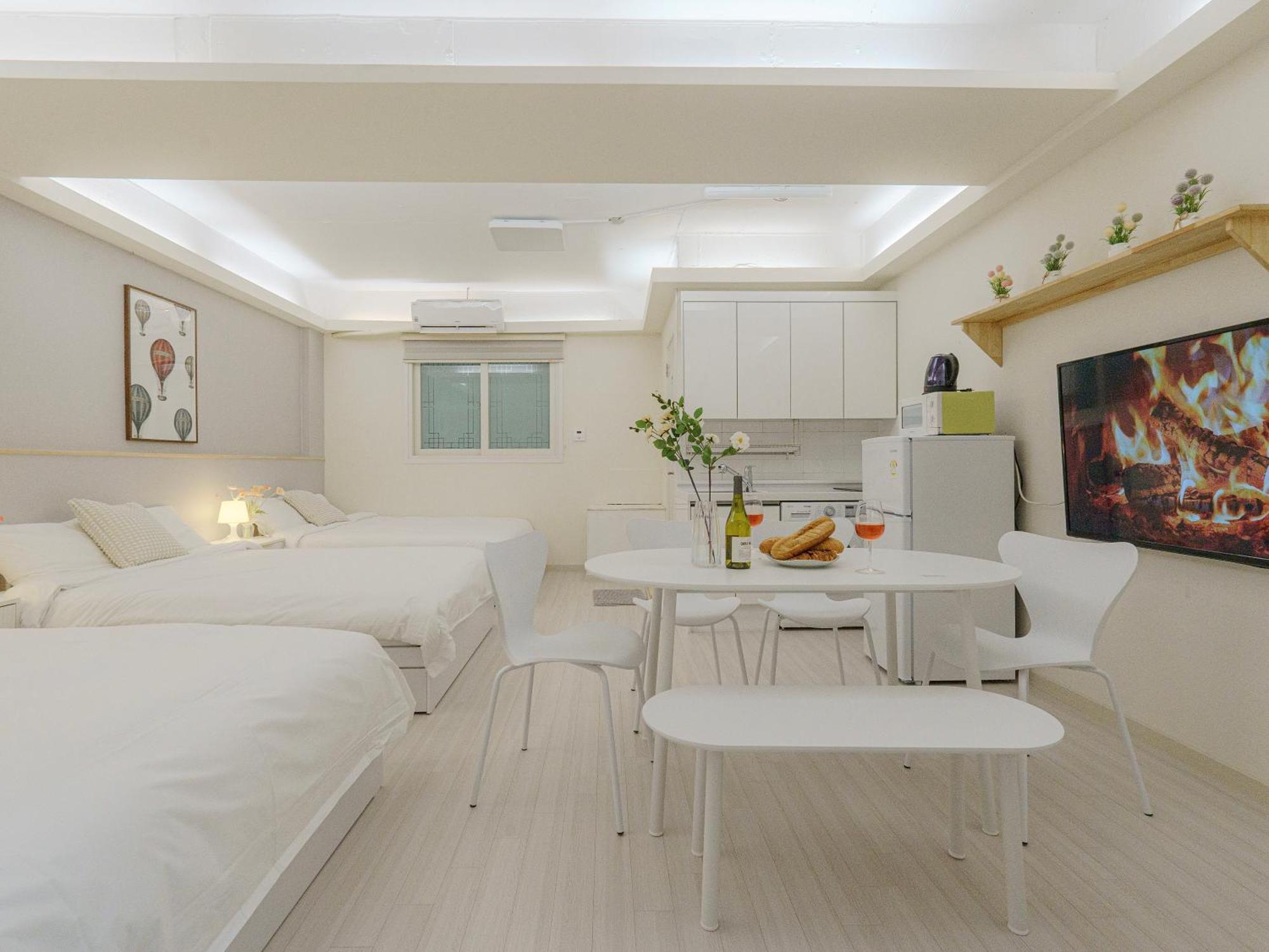 Dk House Apartment Seoul Exterior photo